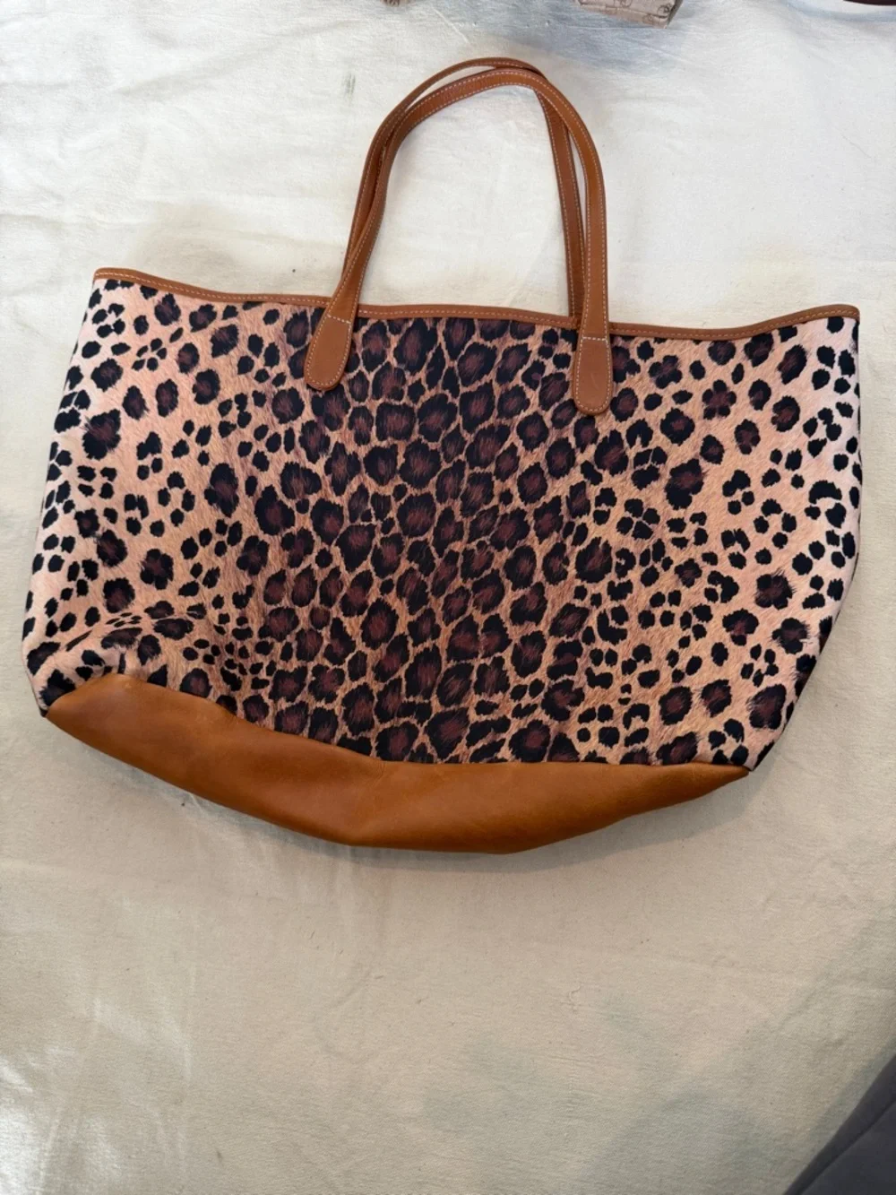 Barrington spacious leopard